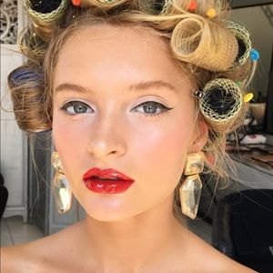 Blogger favorite clear hold Zara earrings